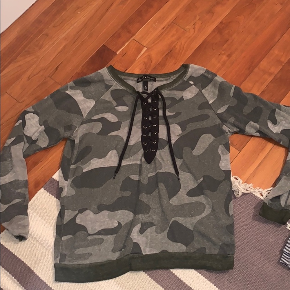 Crew neck